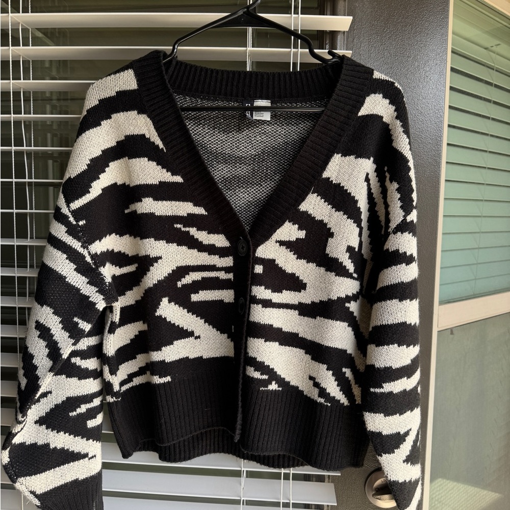 Black and White Women's Sweater